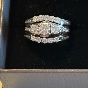 Elegant Silver Diamond Ring Set